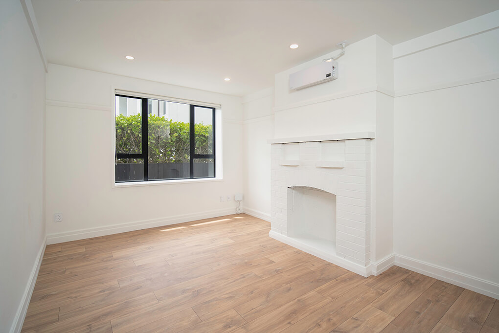 Unit 2 | Living & Dinning